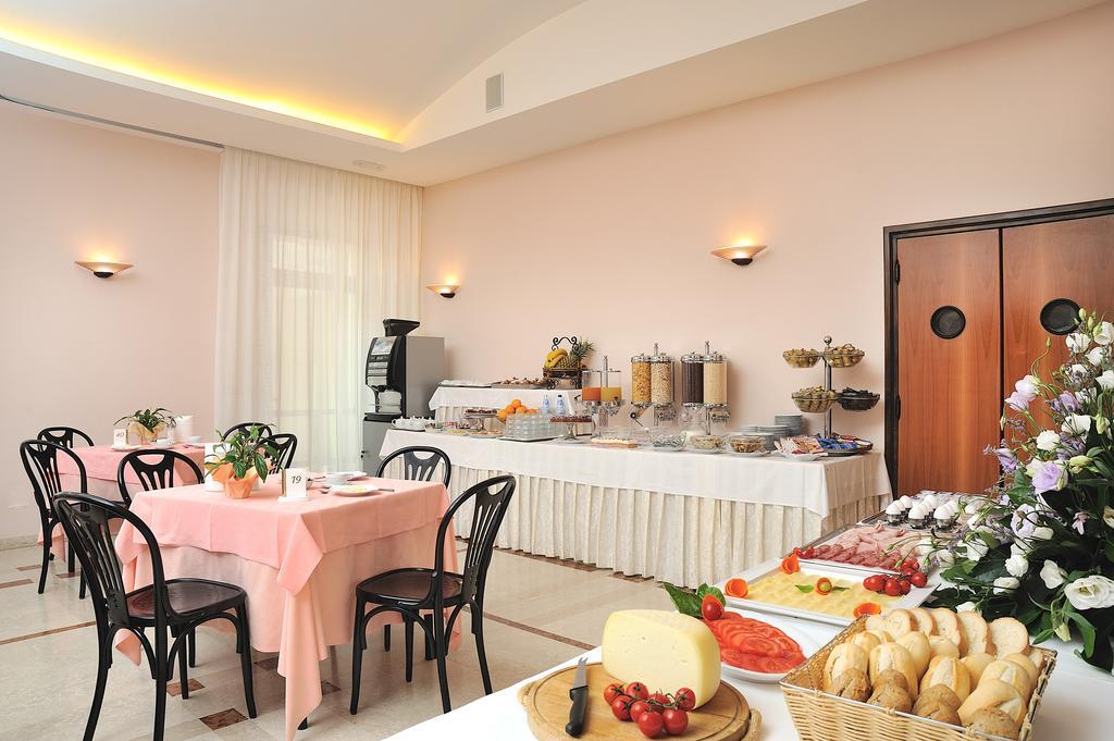 Hotel Bel Sit Senigallia Eksteriør billede