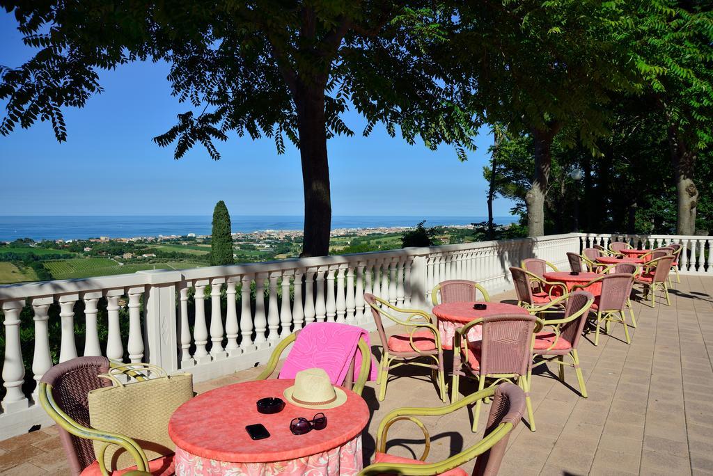 Hotel Bel Sit Senigallia Eksteriør billede